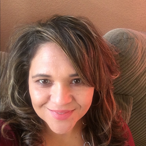 Meet the Posher Other - Meet your Posher, Belinda